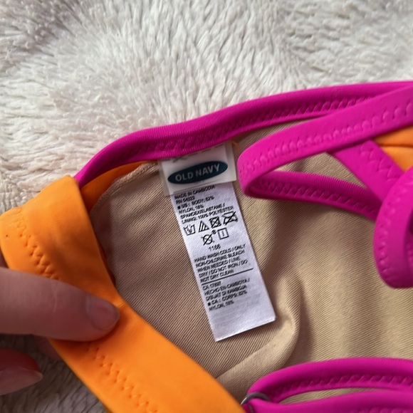 Orange bikini - Picture 3 of 3